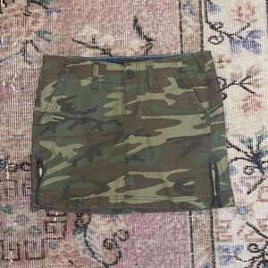 Lucky Brand low rise mini skirt camo
